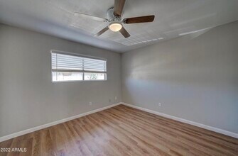 5301 W Campbell Ave, Unit 4 in Phoenix, AZ - Foto de edificio - Building Photo