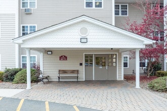 Regency Manor in Monticello, NY - Building Photo - Building Photo