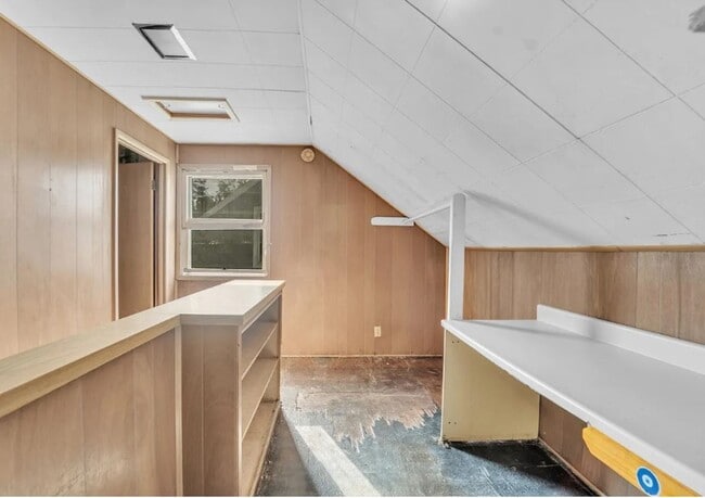 property at 7151 W Beckett Ave