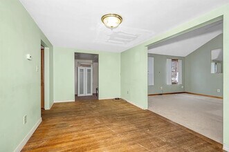 126 Groton Rd in Chelmsford, MA - Building Photo - Building Photo