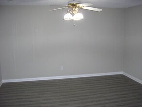 1055 Winners Cir in Bowling Green, KY - Building Photo - Building Photo