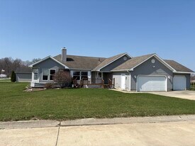 19515 Carter Ln in New Paris, IN - Building Photo