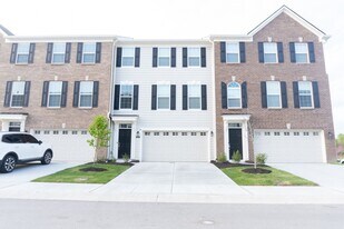 7028 Sunstone Pl in Carmel, IN - Building Photo