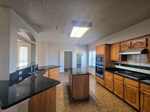 214 Glen Ridge Dr in Murphy, TX - Building Photo - Building Photo