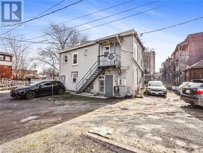 14 Victoria Ave N in Hamilton, ON - Building Photo - Building Photo