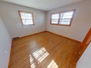 2122 S Chautauqua Ave in Wichita, KS - Building Photo - Building Photo