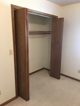 516 E Monroe St-Unit -Apt. B in Pittsburg, KS - Building Photo - Building Photo