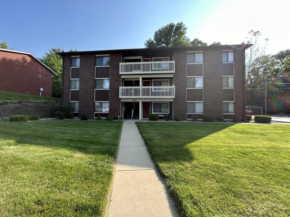 49 Devon Ct in Edwardsville, IL - Building Photo