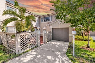 11163 Chandler Dr in Hollywood, FL - Building Photo - Building Photo