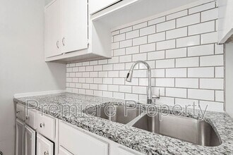 11123 Blue Ridge Blvd in Kansas City, MO - Building Photo - Building Photo