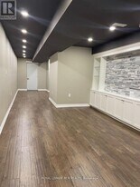 42 Walker Blvd in New Tecumseth, ON - Building Photo