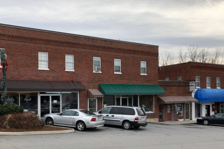 Apartments on Main Street in Stuart, VA - Building Photo