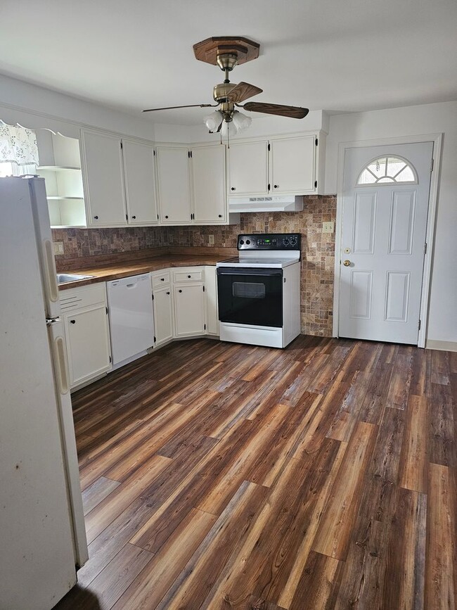 1101 4th Ave in Duncansville, PA - Building Photo - Building Photo