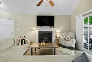 3729 Peppercorn Way in Chesapeake, VA - Building Photo - Building Photo