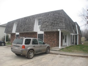 201-203 S Baggett St in Prairie Grove, AR - Building Photo - Building Photo