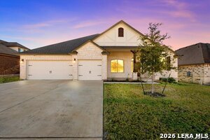 5821 St Charles Dr in Belton, TX - Building Photo