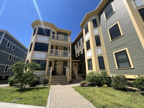 116 Holland St, Unit 2L in Somerville, MA - Foto de edificio - Building Photo
