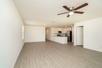 1221 White Willow in New Braunfels, TX - Building Photo - Building Photo
