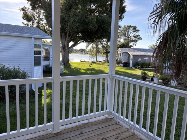 250 Bimini Cay Cir in Vero Beach, FL - Building Photo - Building Photo