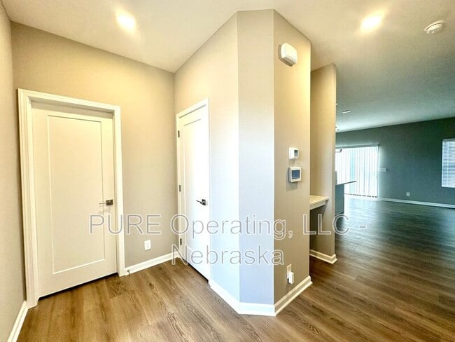 17451 Tucker St in Bennington, NE - Building Photo - Building Photo