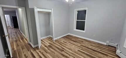 363 Troy-Schenectady Rd in Latham, NY - Building Photo - Building Photo