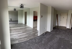 1111 University Blvd W, Unit 909A in Silver Spring, MD - Building Photo