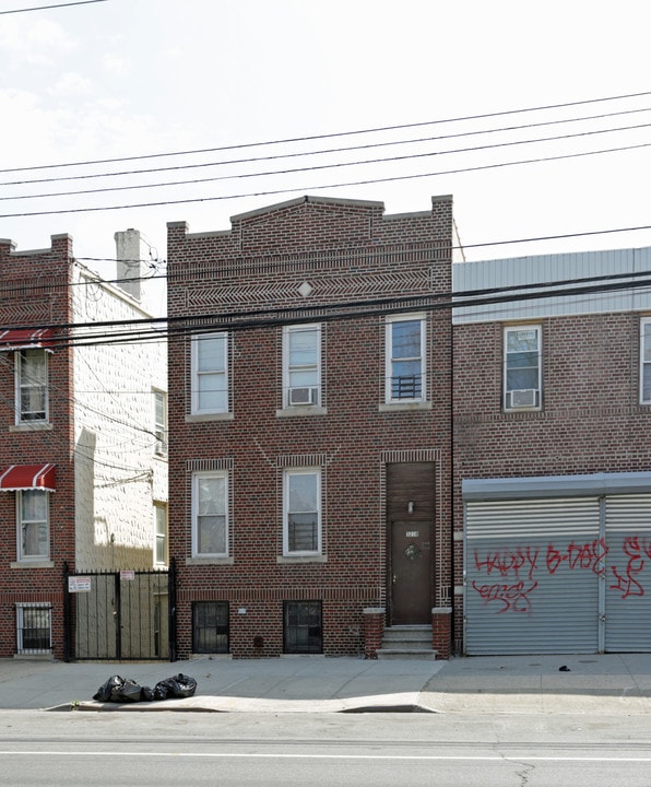 3210 Bronxwood Ave in Bronx, NY - Building Photo