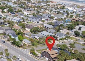 231 Hopkins St in Neptune Beach, FL - Building Photo