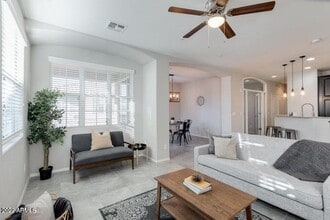 4763 E Red Oak Ln in Gilbert, AZ - Building Photo - Building Photo