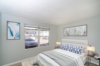 Ixoria Condominiums in Fort Pierce, FL - Foto de edificio - Building Photo