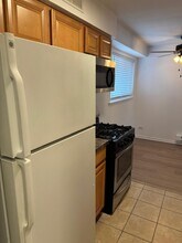 1900 Knights Bridge Dr in Mount Prospect, IL - Building Photo - Building Photo