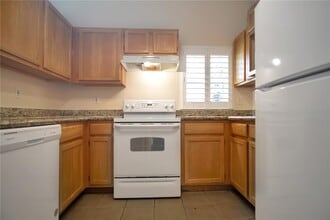 5008 Mangrove Aly in Kissimmee, FL - Building Photo - Building Photo