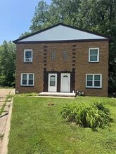 1008 Kingman Cir, Unit 1008 Kingman Circle in Des Moines, IA - Building Photo - Building Photo