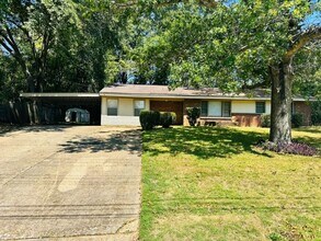 3909 Bienville Rd in Montgomery, AL - Building Photo - Building Photo