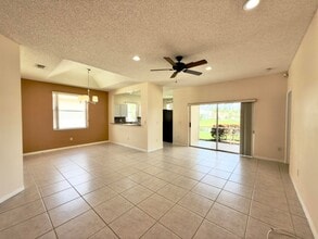 10860 Fillmore Dr in Boynton Beach, FL - Building Photo - Building Photo