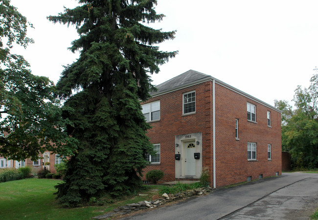 1961-1965 North Star Rd in Columbus, OH - Foto de edificio - Building Photo