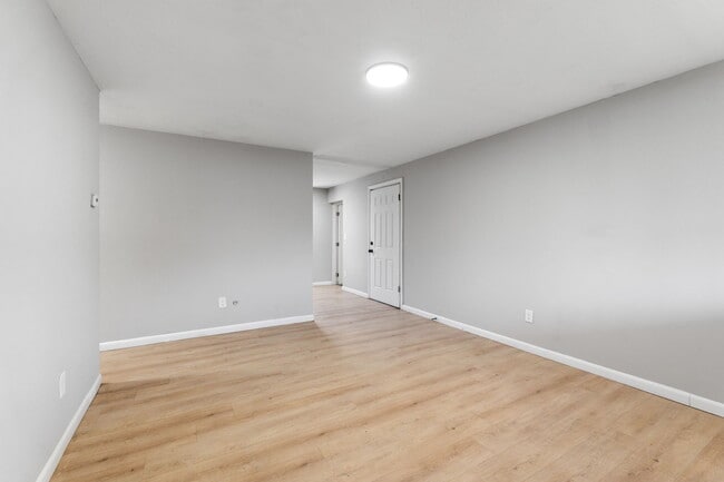 577 Barcher Rd in Columbus, OH - Building Photo - Building Photo