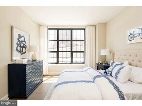 218 Arch St in Philadelphia, PA - Building Photo - Building Photo