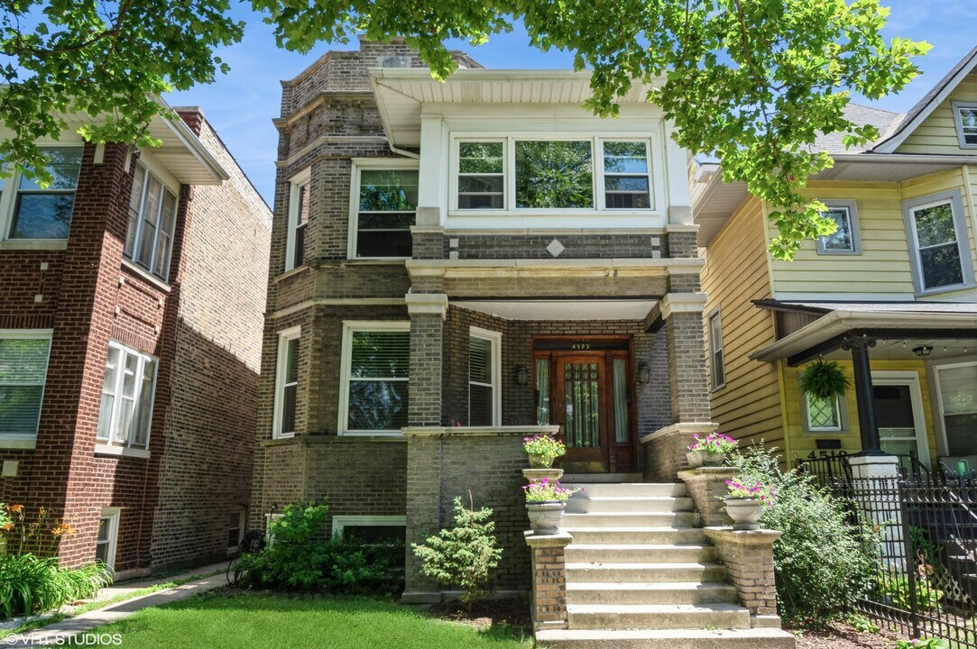 4523 N Campbell Ave in Chicago, IL - Building Photo