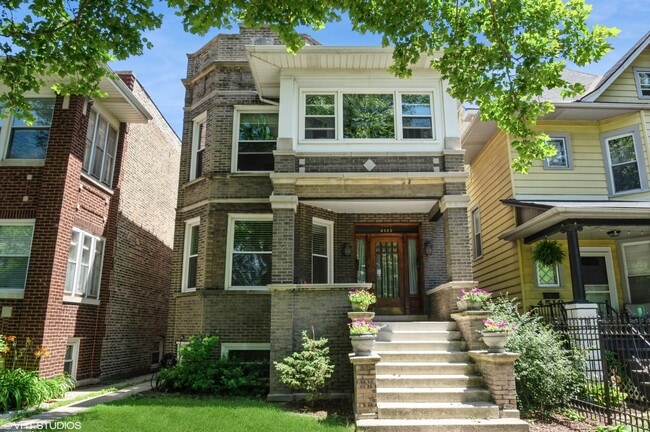property at 4523 N Campbell Ave