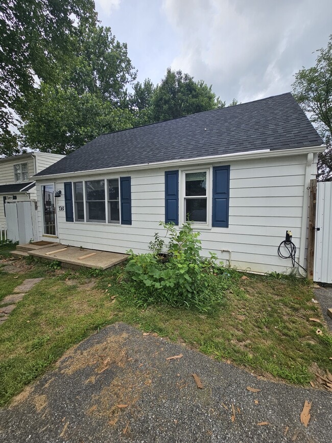 1361 Glen Moore Cir in Lancaster, PA - Building Photo - Building Photo