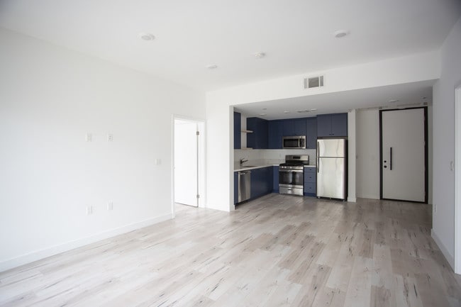 The Lex @ 4522 Lexington in Los Angeles, CA - Building Photo - Interior Photo