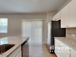5238 Mulberry St in Flowery Branch, GA - Building Photo - Building Photo