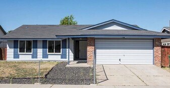 2650 Fargo Way in Sparks, NV - Building Photo