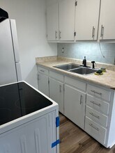 167 Salem St, Unit A in Port Ewen, NY - Building Photo - Building Photo