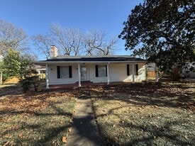 1316 S Johnston Ave in Ada, OK - Building Photo