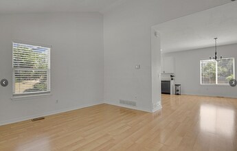 19434 E Lasalle Pl in Aurora, CO - Building Photo - Building Photo