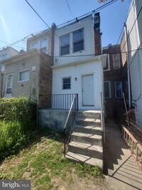 464 E Cosgrove St photo'
