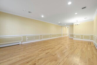 50 W Homestead Ave in Palisades Park, NJ - Building Photo - Building Photo