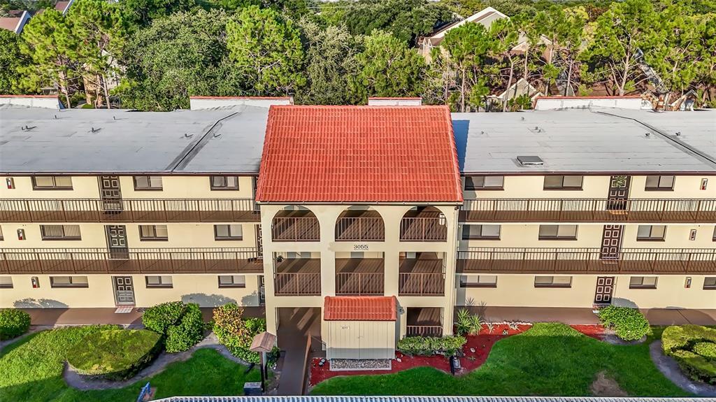 3055 Casa Del Sol Cir, Unit 104 in Clearwater, FL - Building Photo